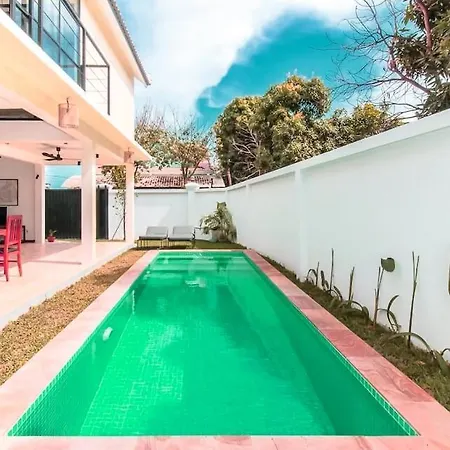 Дом отдыха Luxury Villa Perdilos